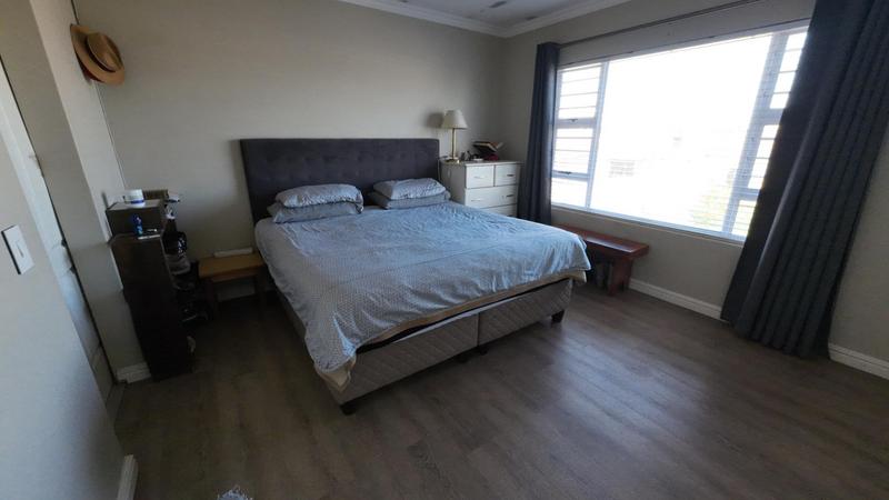 4 Bedroom Property for Sale in Zeekoevlei Western Cape